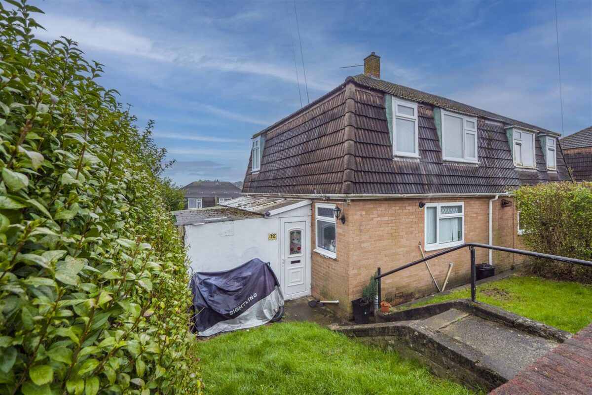 Shelley Crescent, Barry