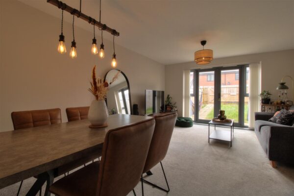 Ffordd Pentre, Barry