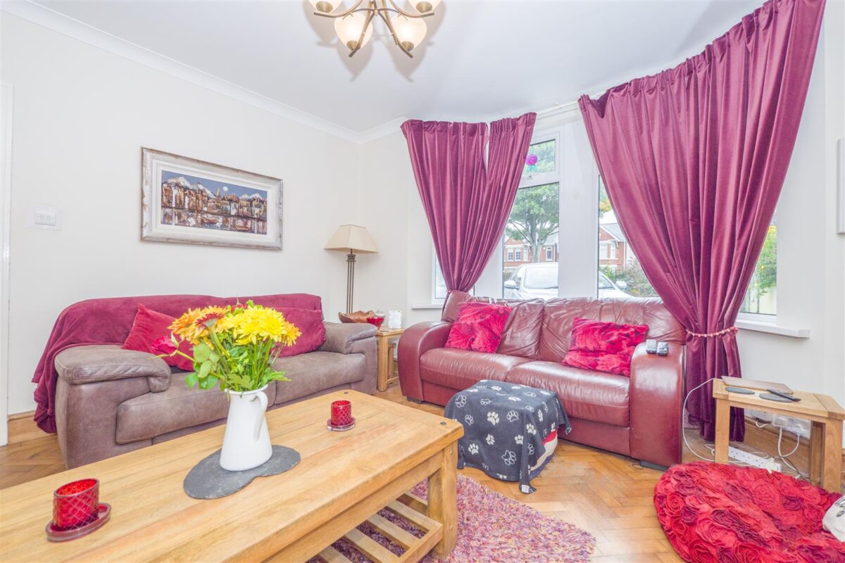 Colcot Road, Barry