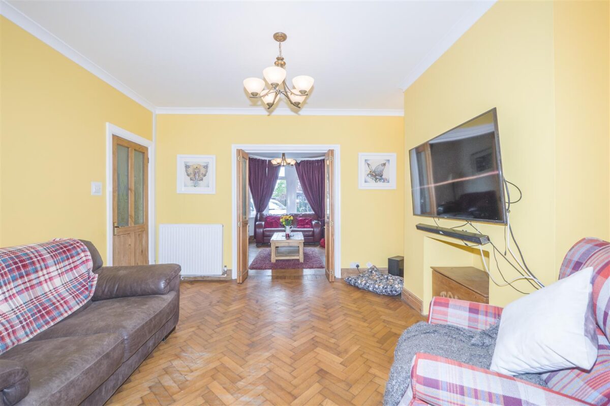 Colcot Road, Barry