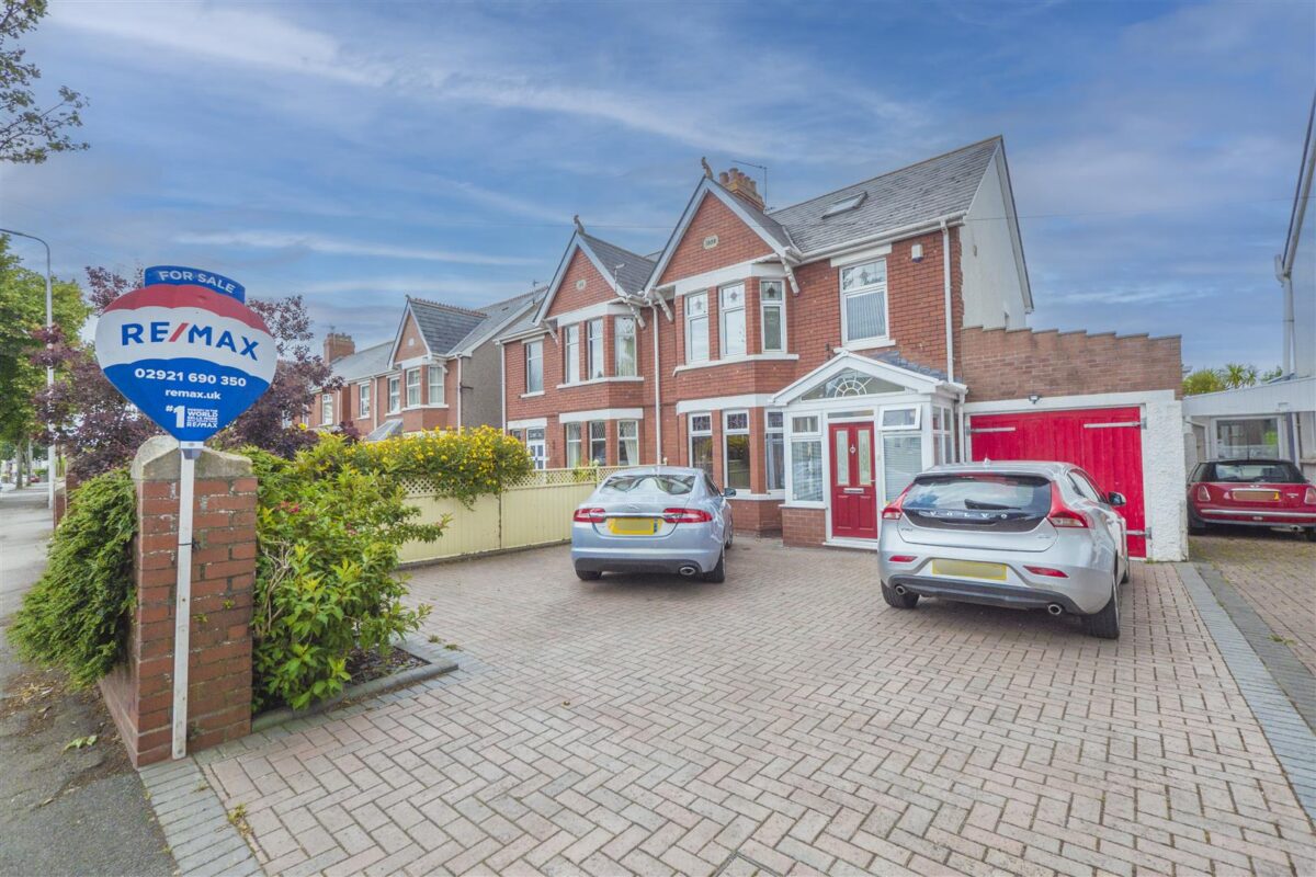 Colcot Road, Barry