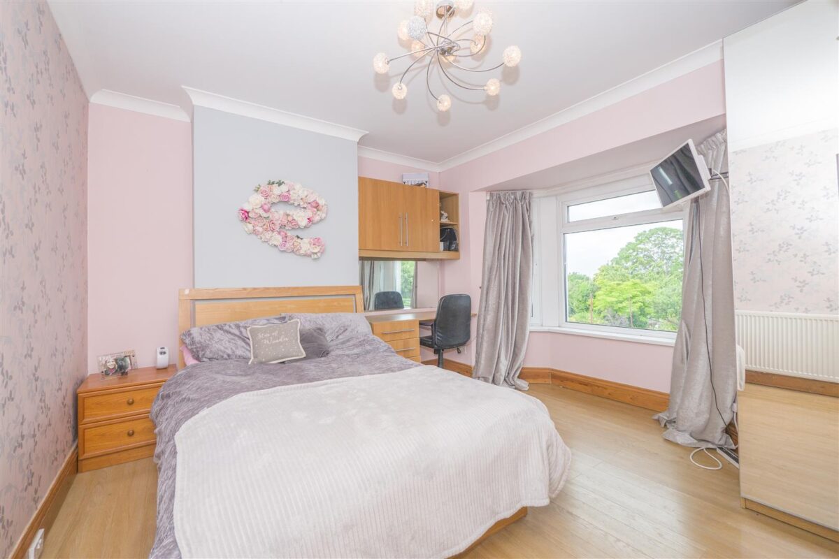 Colcot Road, Barry