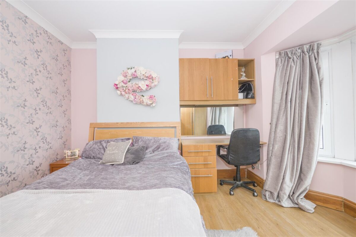 Colcot Road, Barry