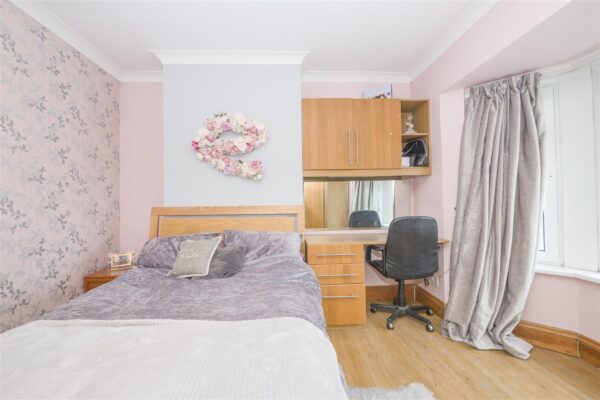 Colcot Road, Barry