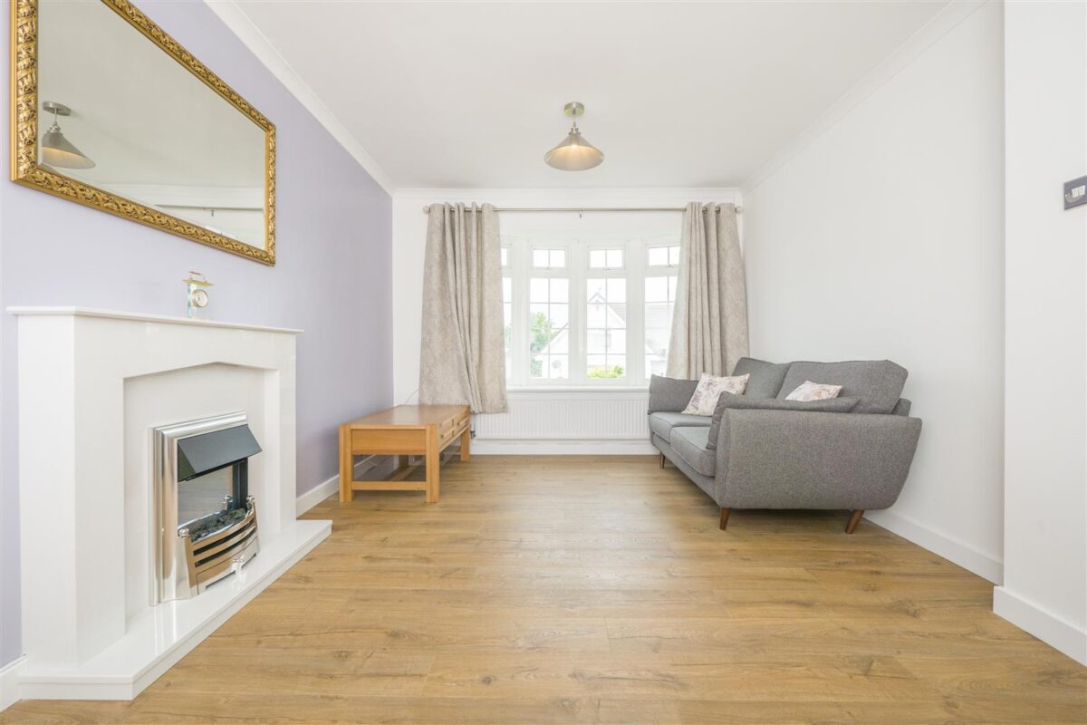 Teifi Drive, Barry