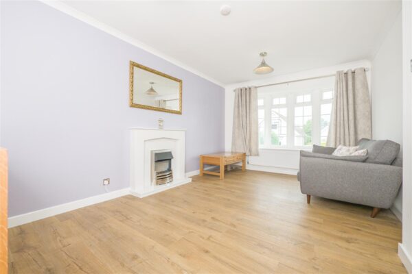 Teifi Drive, Barry