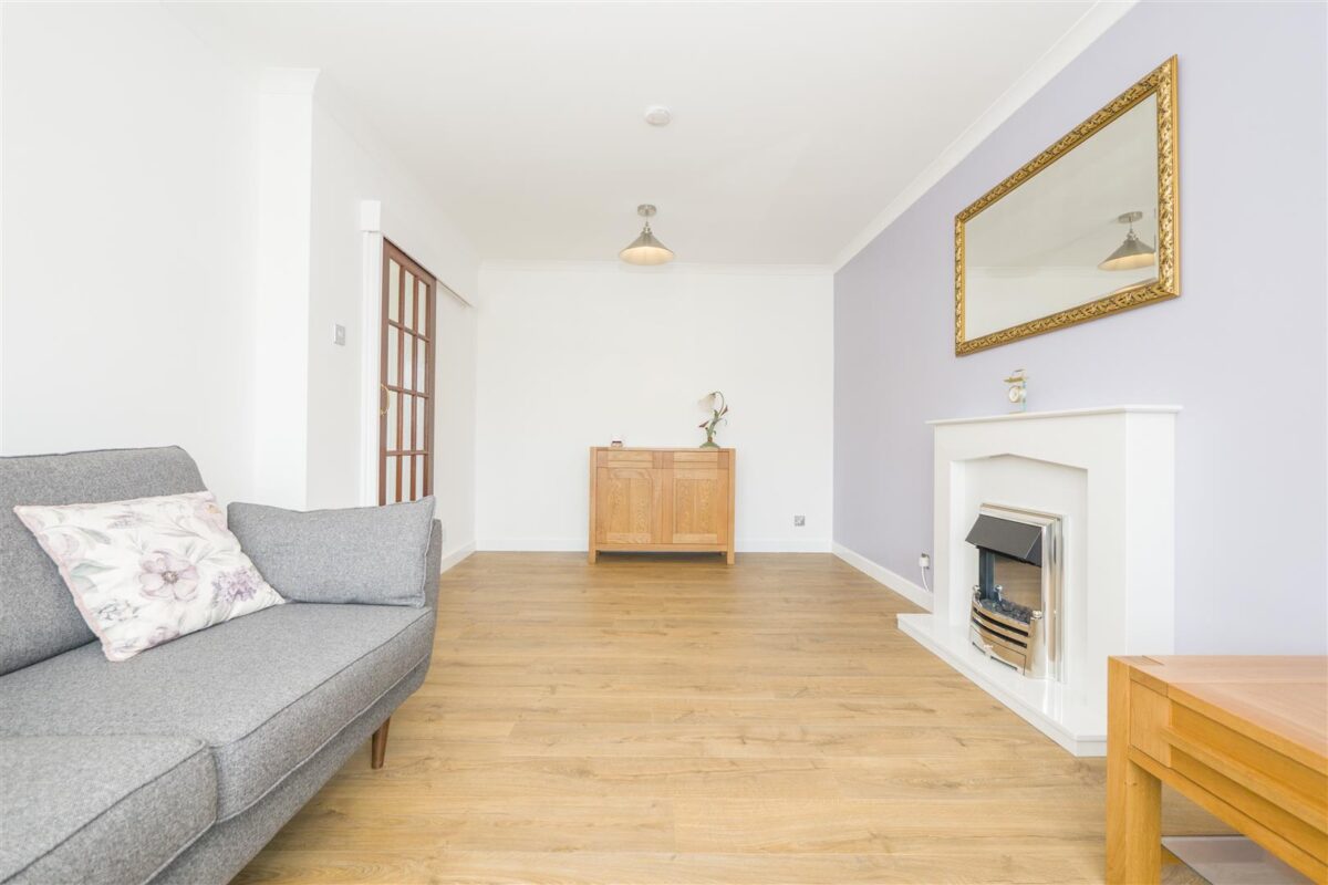 Teifi Drive, Barry