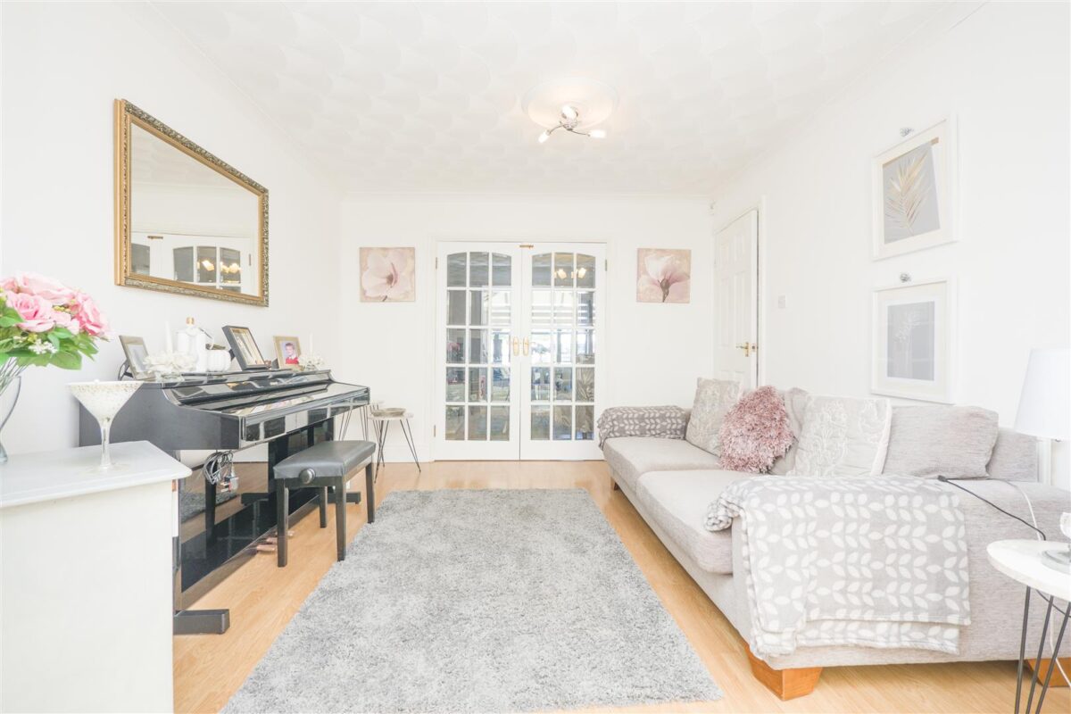 Cliffwood View, Barry