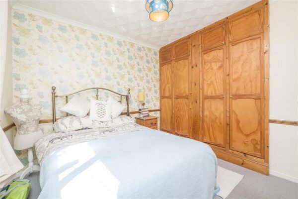 Cliffwood View, Barry