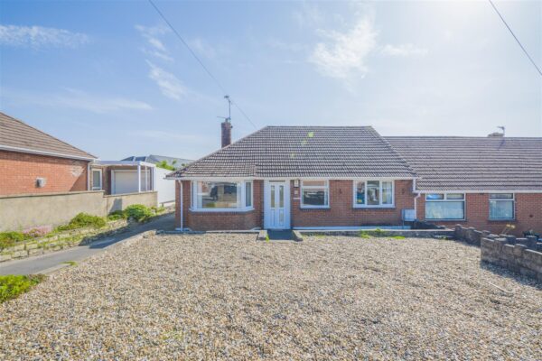 Cae Glas, Barry