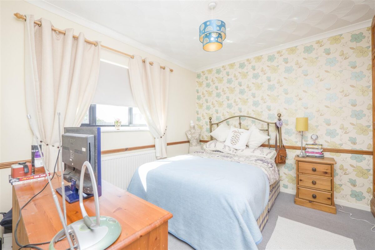 Cliffwood View, Barry