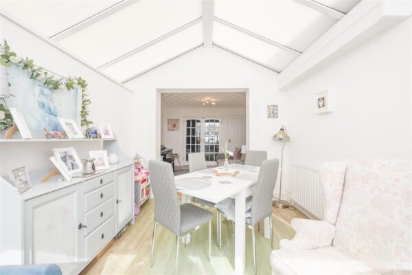 Cliffwood View, Barry
