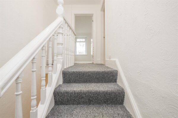 Colcot Road, Barry