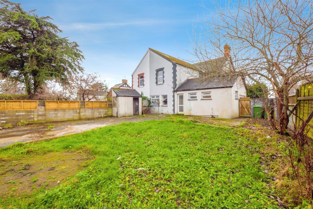 Colcot Road, Barry