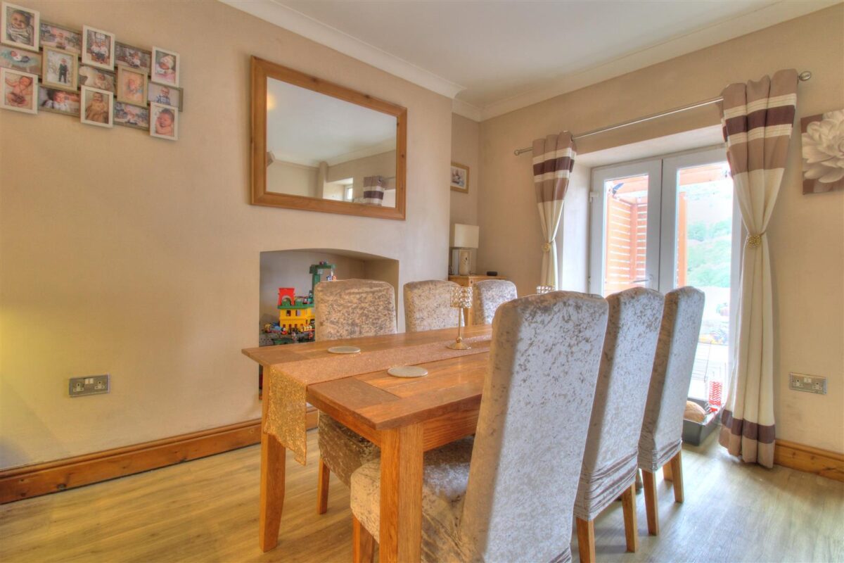 Hill View, Pontycymer, Bridgend