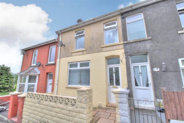 Hill View, Pontycymer, Bridgend