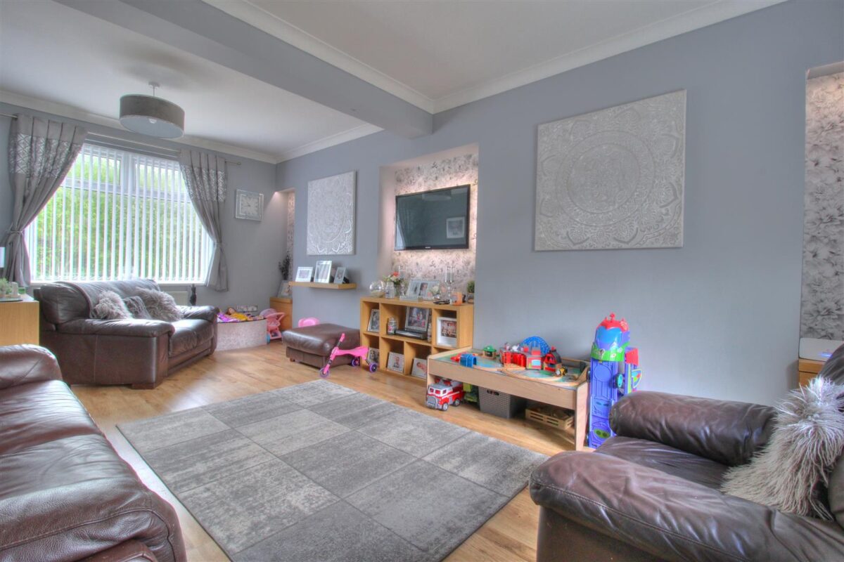 Hill View, Pontycymer, Bridgend