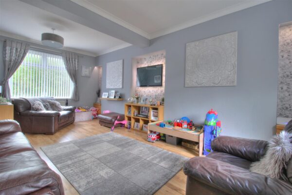 Hill View, Pontycymer, Bridgend