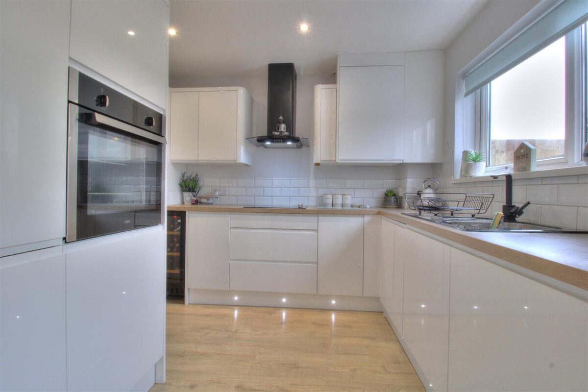 Cardigan Crescent, Boverton, Llantwit Major