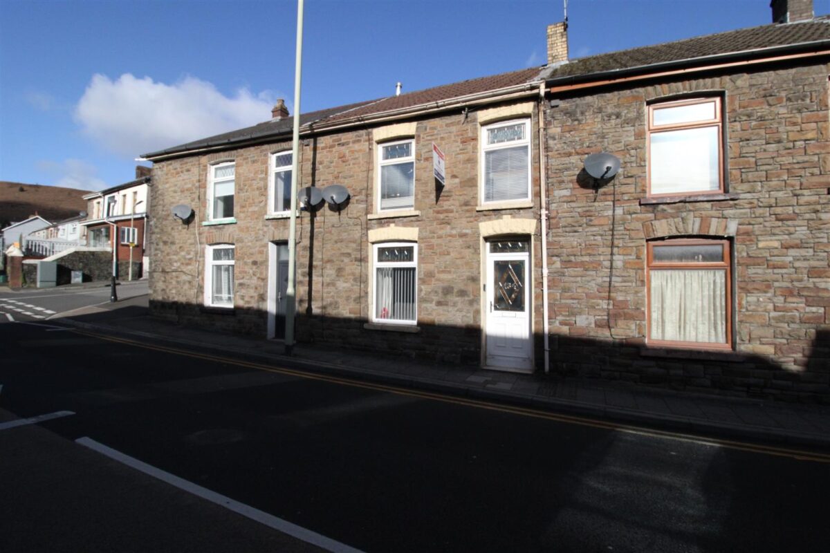High Street, Porth
