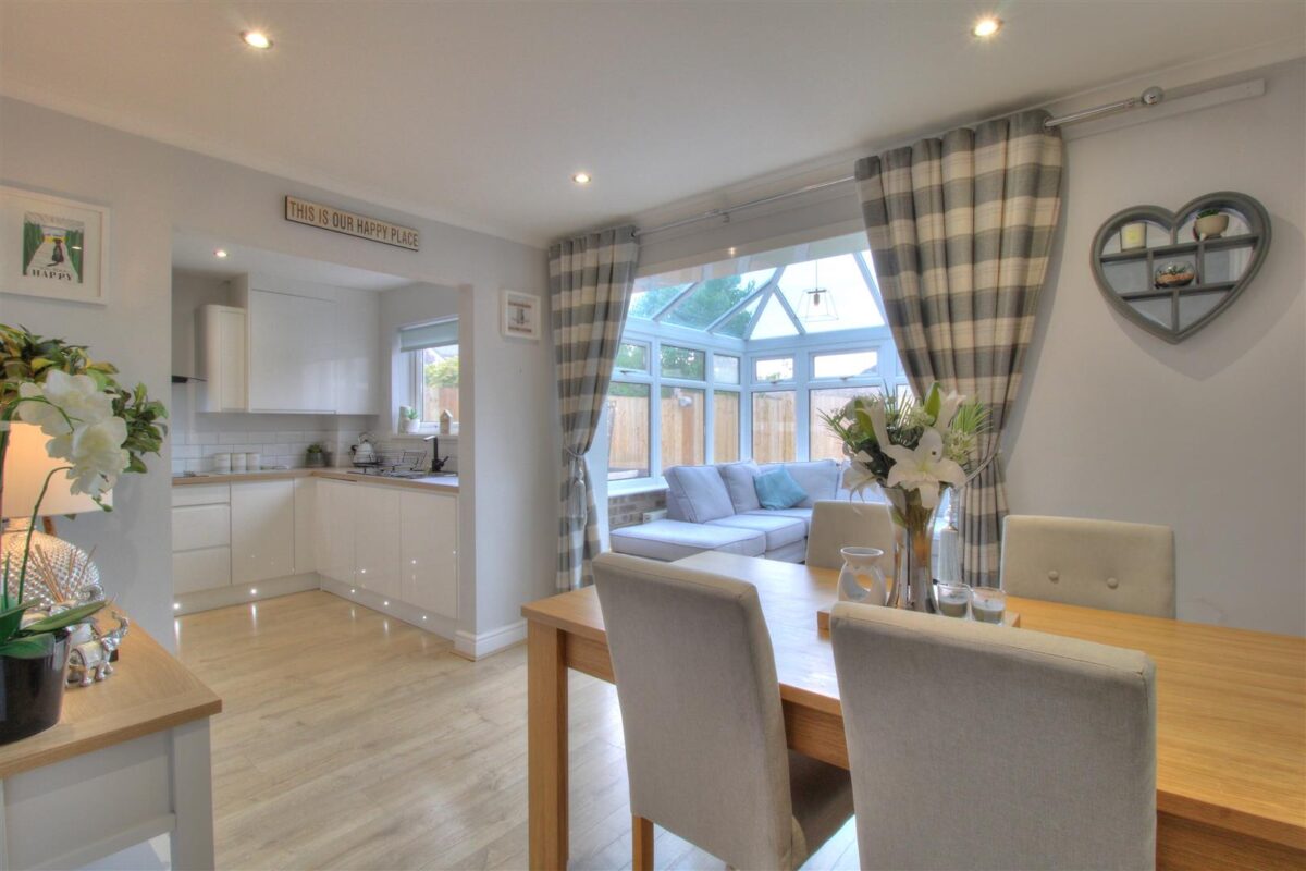 Cardigan Crescent, Boverton, Llantwit Major