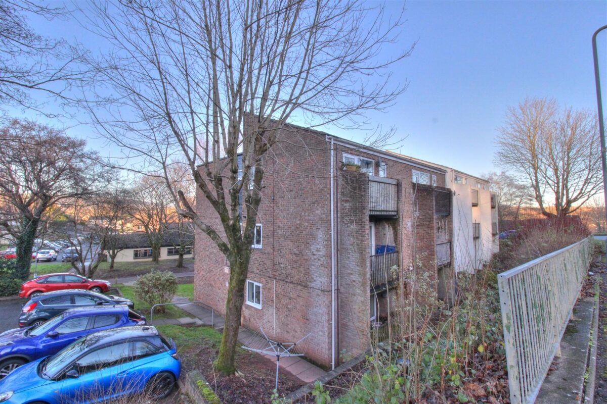 Goldcrest Drive, Pentwyn, Cardiff