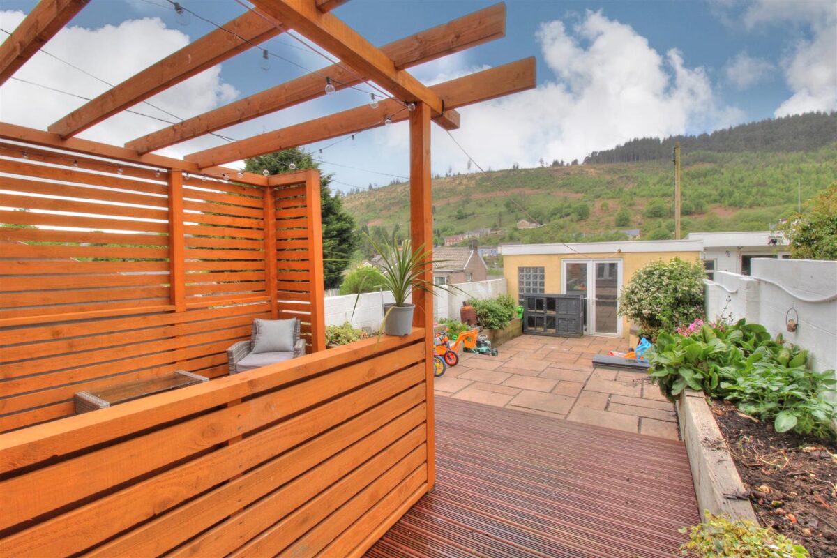 Hill View, Pontycymer, Bridgend