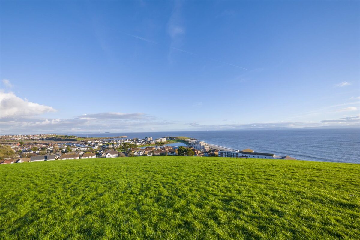 Porth-Y-Castell, Barry
