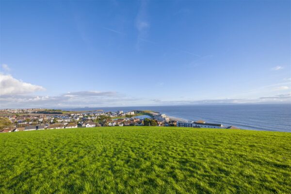 Porth-Y-Castell, Barry