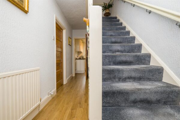Westward Rise, Barry