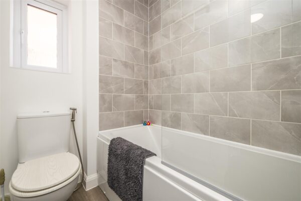 Ffordd Pentre, Barry