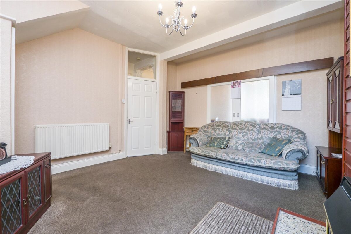 Castleland Street, Barry