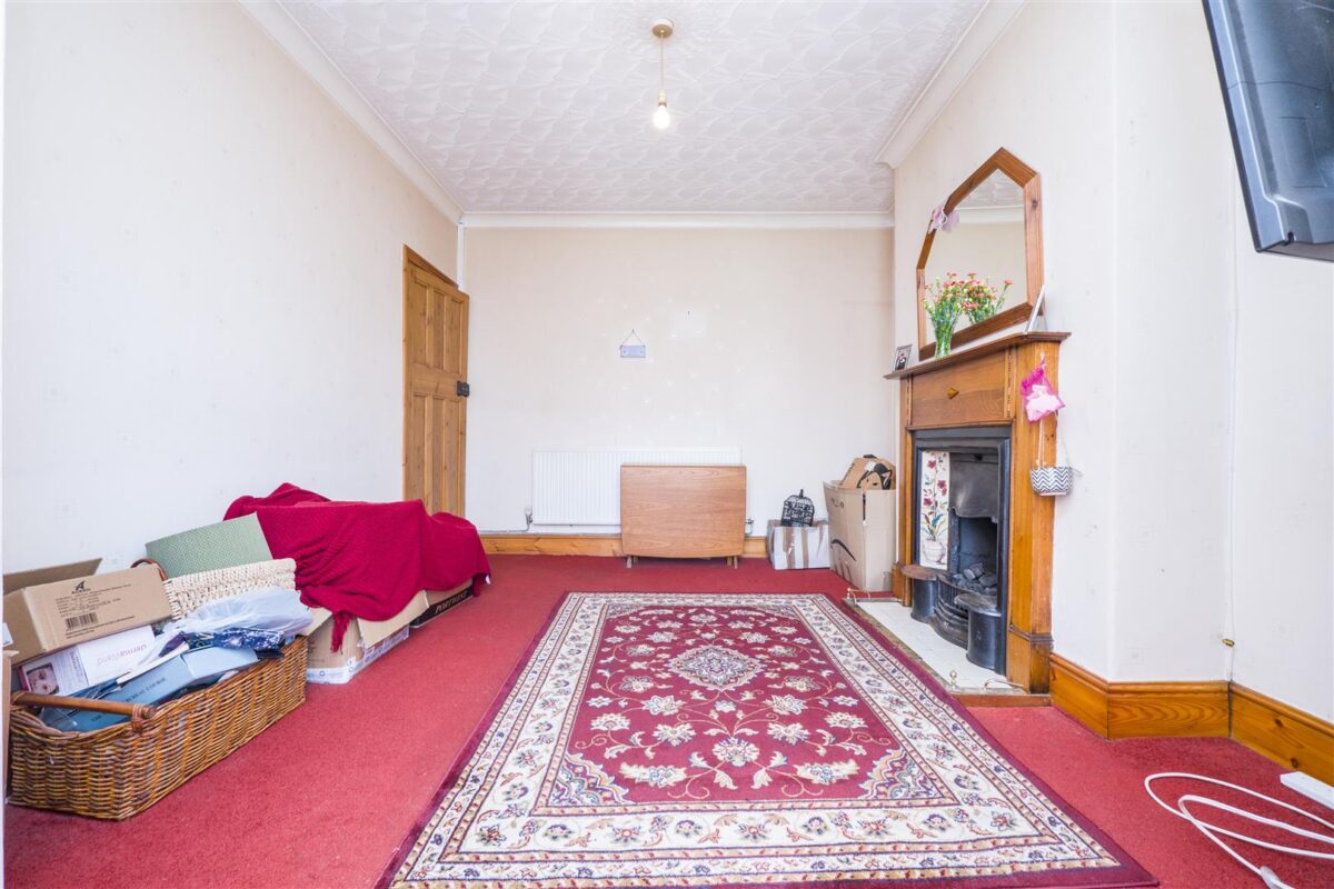 Gladstone Road, Barry