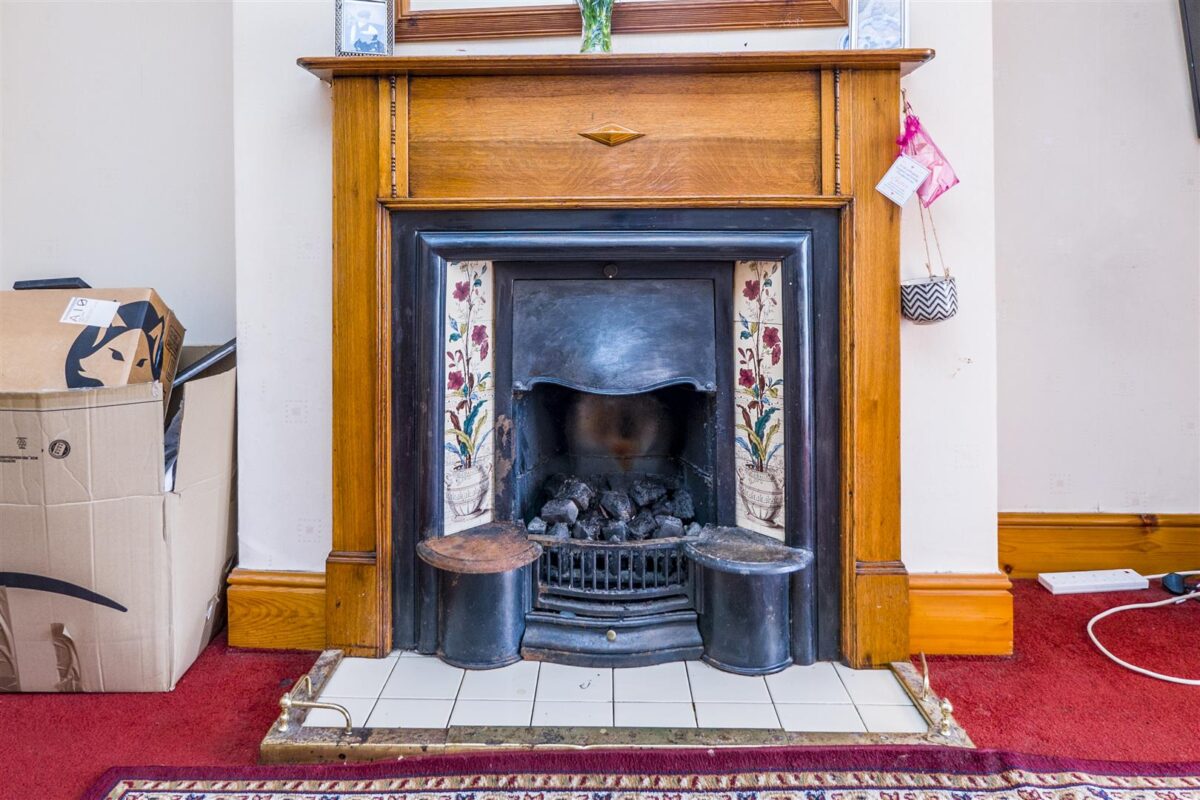 Gladstone Road, Barry