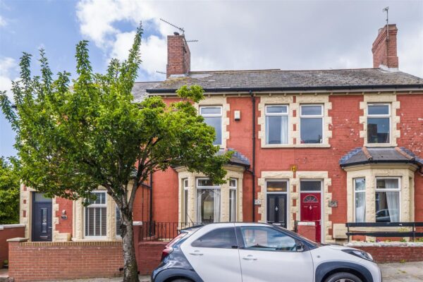 Castleland Street, Barry