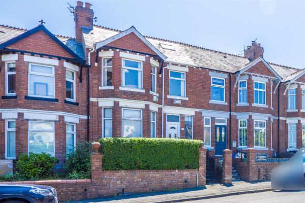 Gladstone Road, Barry