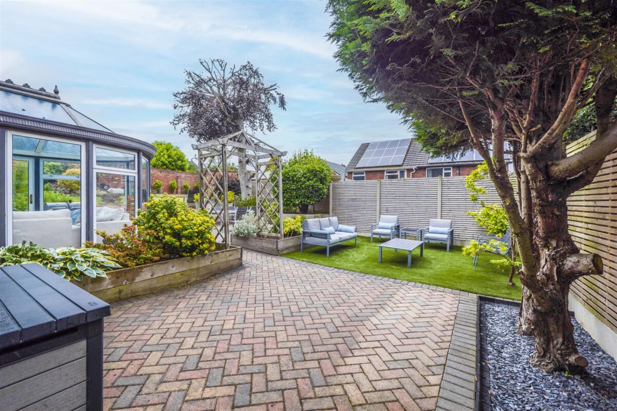 Uplands Crescent, Llandough, Penarth