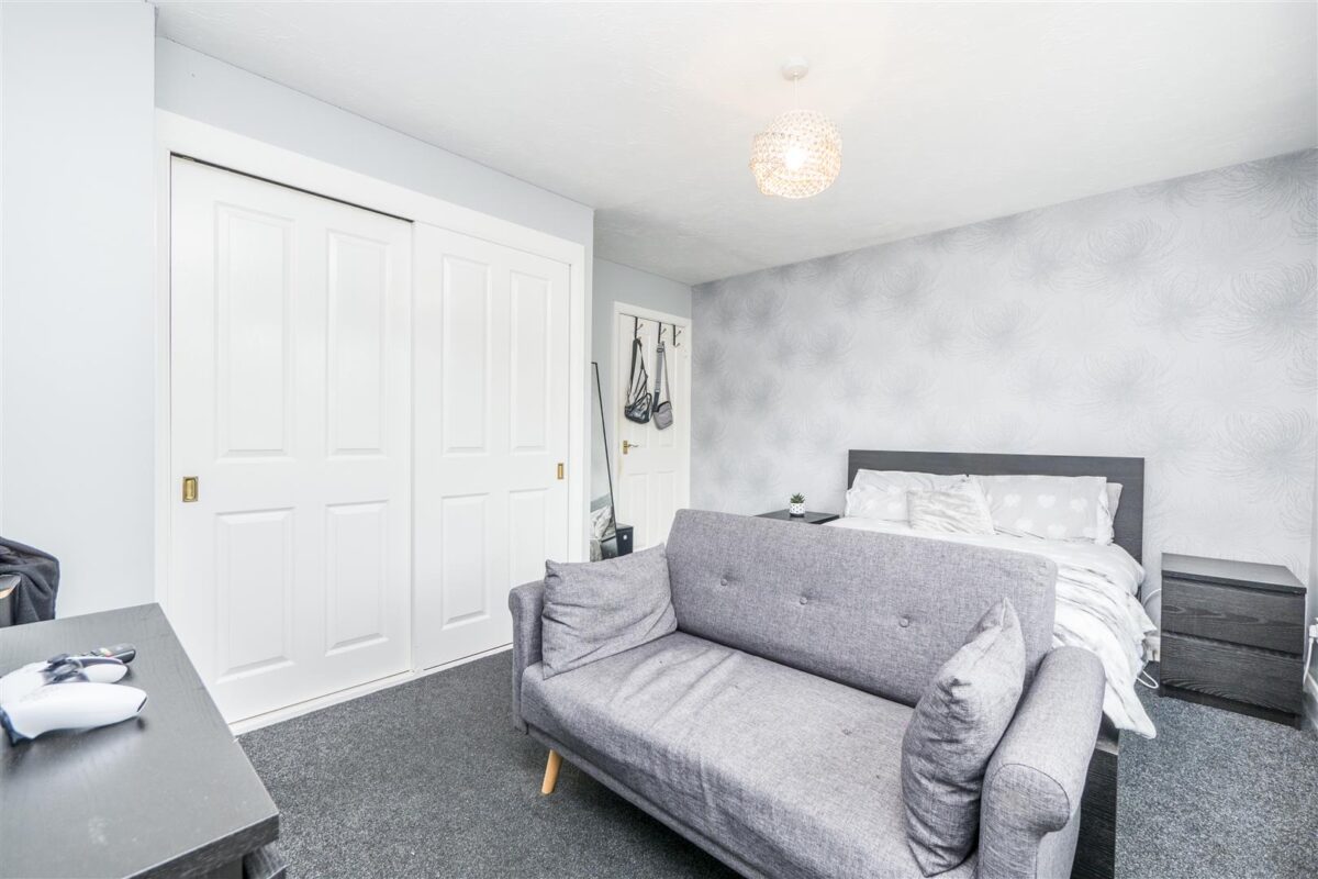 Hollington Drive, Pontprennau, Cardiff