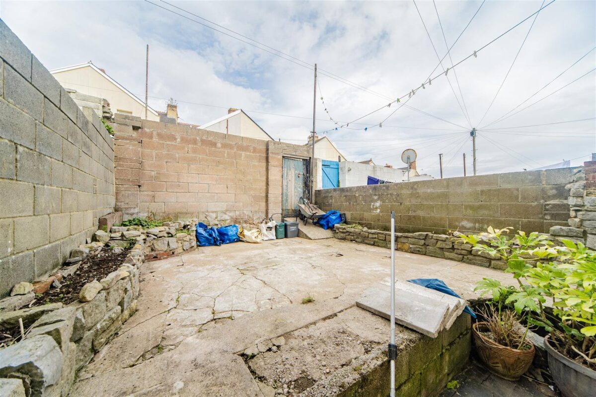 Station Street, Barry
