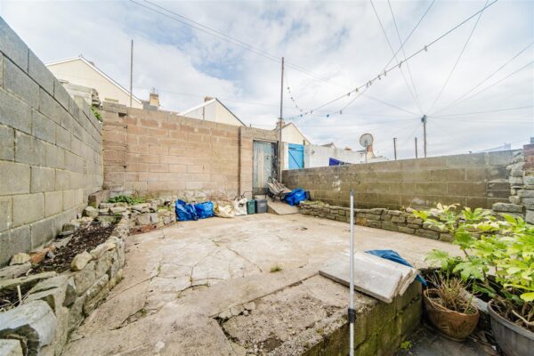 Station Street, Barry