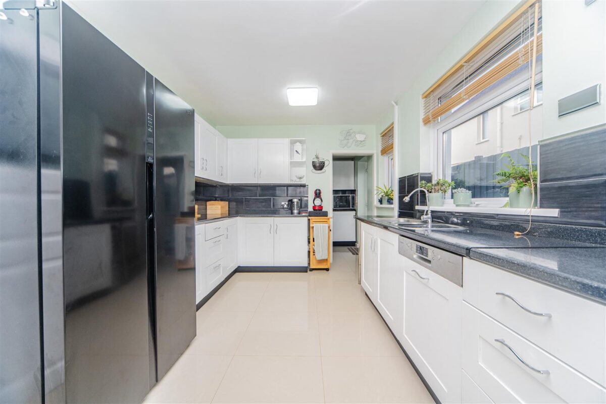 Rhoose Road, Rhoose, Barry