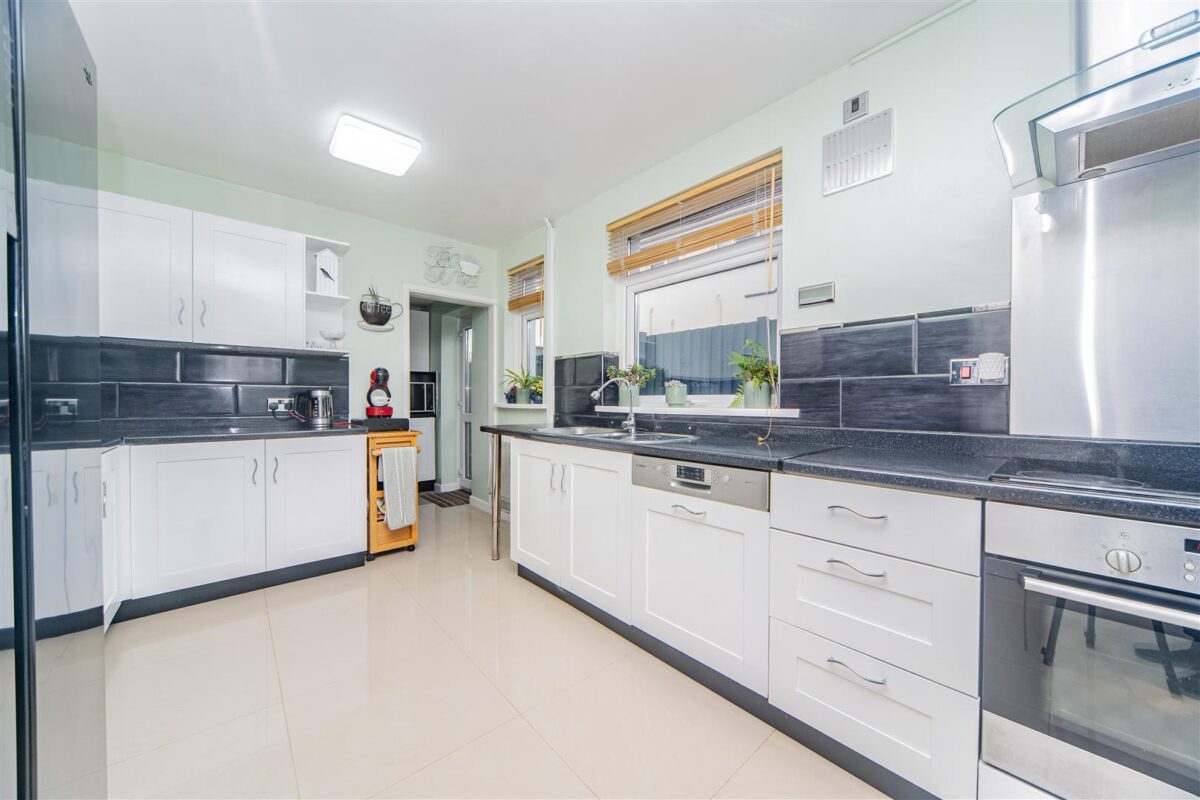 Rhoose Road, Rhoose, Barry