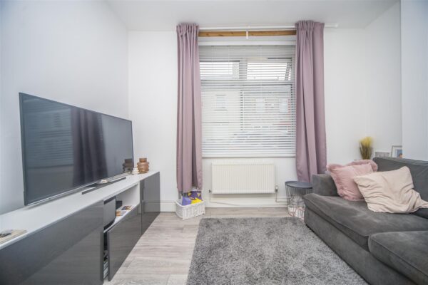 Morel Street, Barry