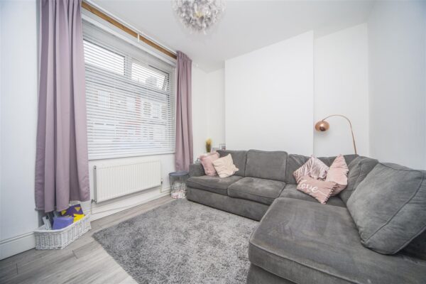 Morel Street, Barry