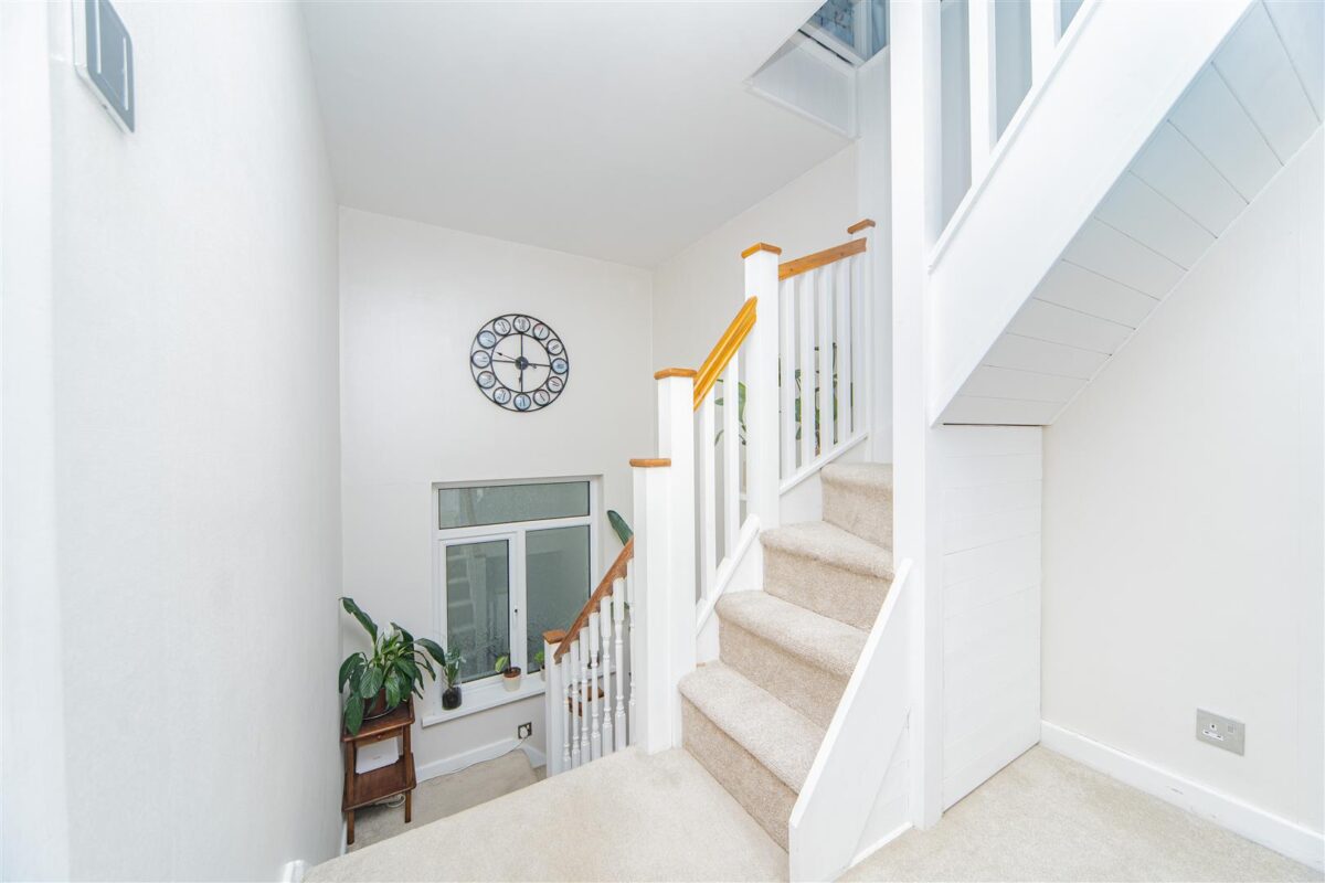 Rhoose Road, Rhoose, Barry