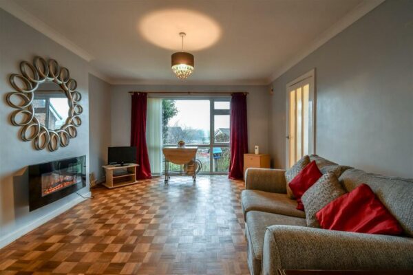 Collard Crescent, Barry