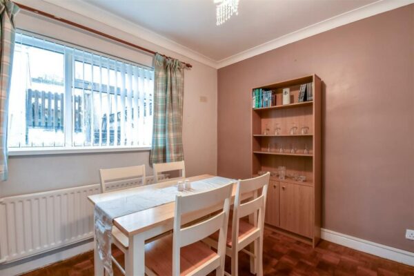 Collard Crescent, Barry