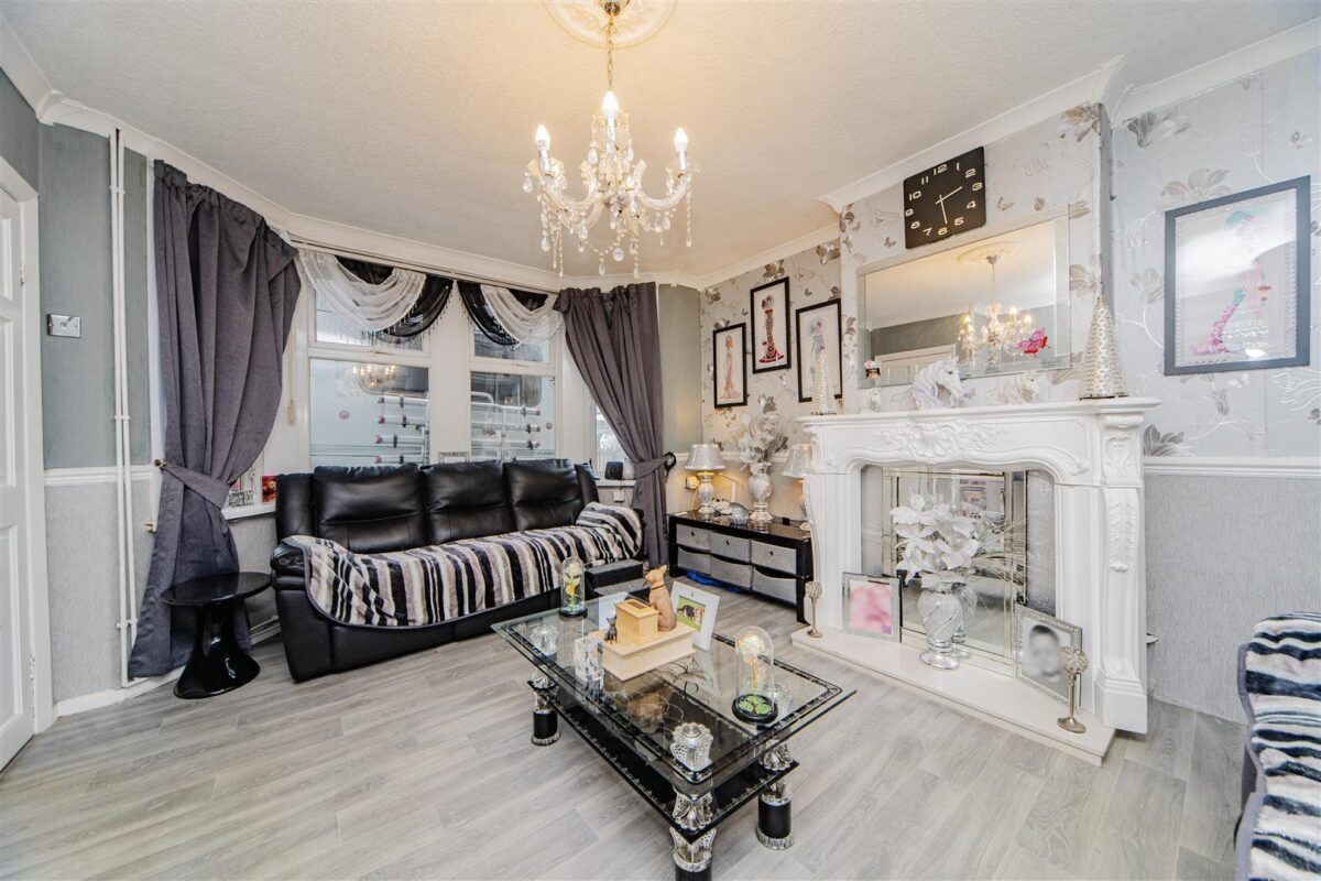 Meggitt Road, Barry