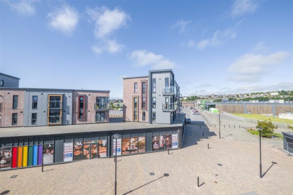 Neptune Road, Barry