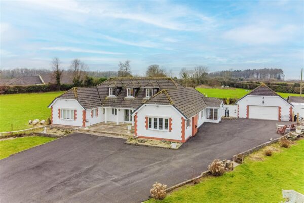 St Lythans